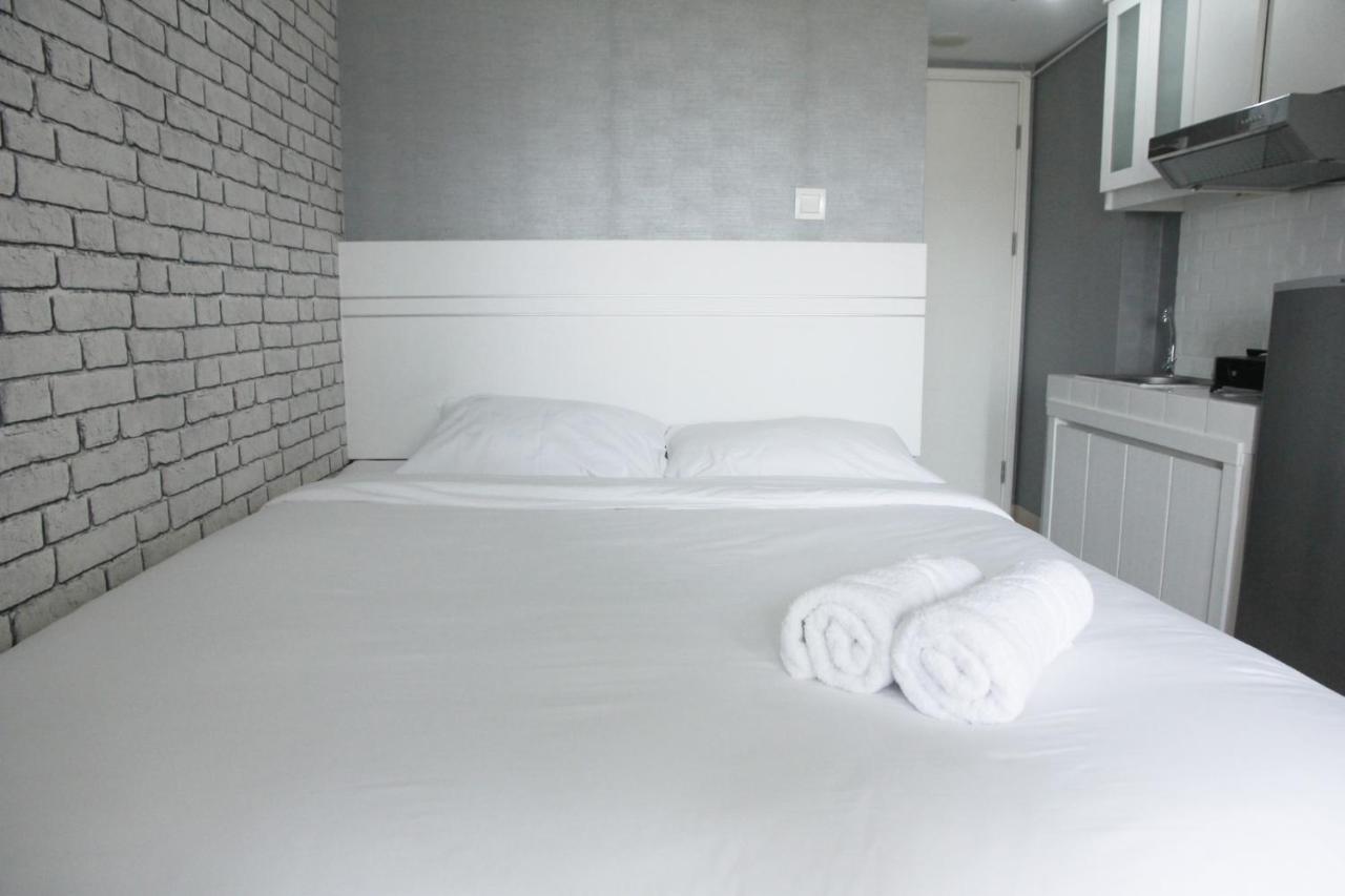Modern And Comfortable Studio Apartment Springlake Summarecon Near Summarecon By Travelio بيكاسي المظهر الخارجي الصورة