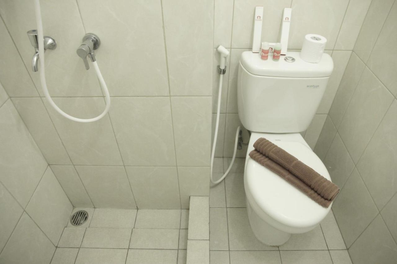 Modern And Comfortable Studio Apartment Springlake Summarecon Near Summarecon By Travelio بيكاسي المظهر الخارجي الصورة